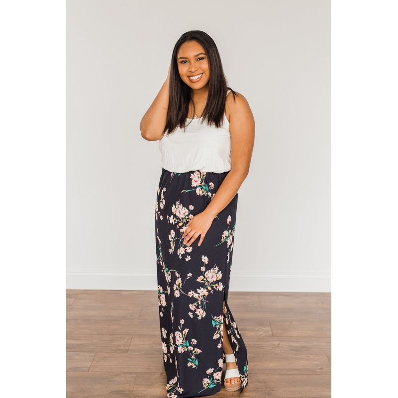 A Moment To Remember Maxi Dress- Deep Navy