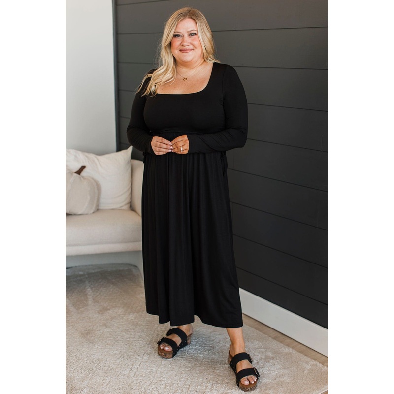 Hang The Moon Midi Dress- Black
